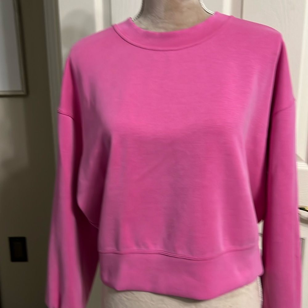 Lululemon softstreme perfectly cropped oversized top size 4 Sonic Pink